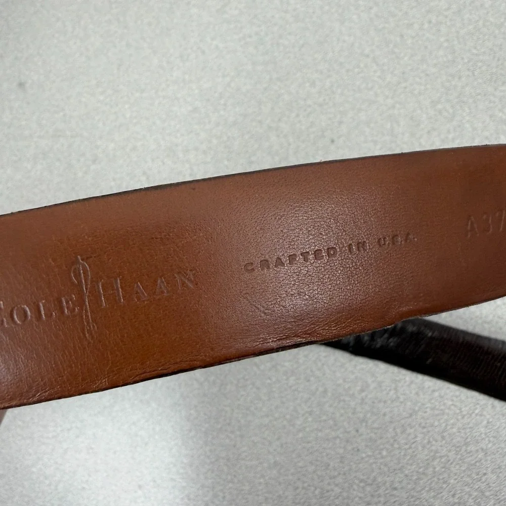 Cole Haan Brown Leather Belt Size 40 Mens Lizard Grain Silver Buckle Dress 1.25